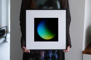 Thumbnail : Aug 4, 2025 / aura graph / 光の写真 by Tsuyoshi NAKATOMI